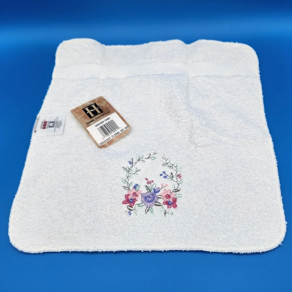 NEW Two Bibb Home Innovations Windsor Terry Crescent Floral Wash Cloths White
